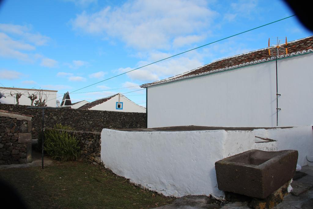 Casa Do Sr. Alberto Villa Praia da Vitoria Ngoại thất bức ảnh